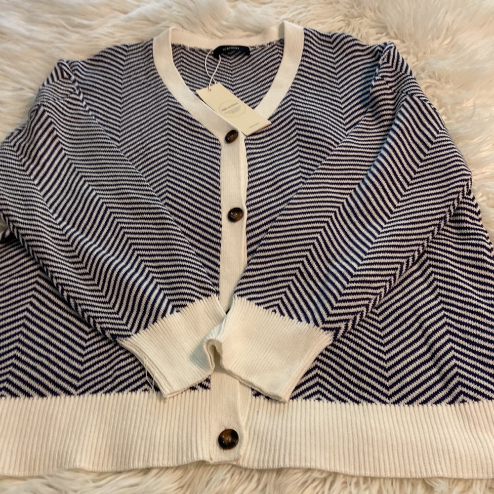 DOKOTOO Navy Blue and White Cardigan Sweater length 27” bust 50” - Picture 7 of 8